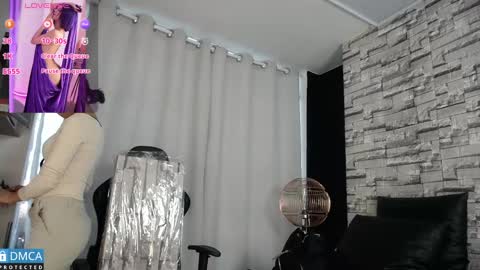 Snapshot of bellaodisea chatting on 01-27-25, 04:22 online show from 01-27-25, 04:22