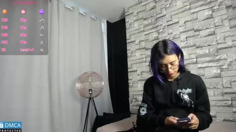 Snapshot of bellaodisea chatting on 02-06-25, 12:37 online show from 02-06-25, 12:37