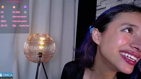 Snapshot of bellaodisea chatting on 02-19-25, 01:40 online show from 02-19-25, 01:40
