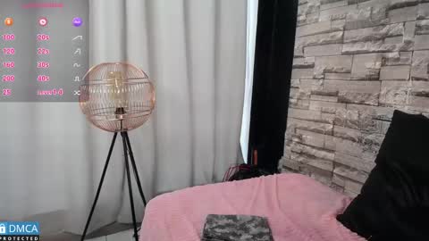 Snapshot of bellaodisea chatting on 03-10-25, 04:14 online show from 03-10-25, 04:14