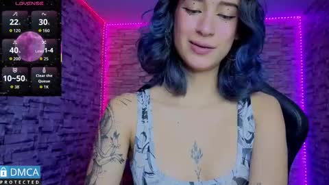 Snapshot of bellaodisea chatting on 10-02-25, 06:48 online show from 10-02-25, 06:48