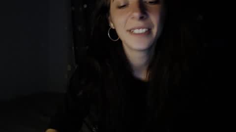 Snapshot of bellaqueen0701 chatting on 02-08-25, 02:04 bellaqueen0701 online show from 02-08-25, 02:04