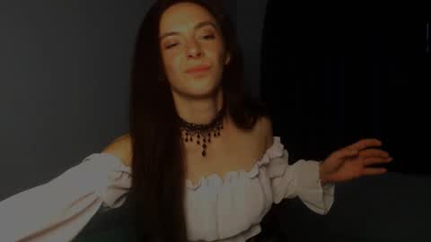 Snapshot of bellaqueen0701 chatting on 02-09-25, 05:29 bellaqueen0701 online show from 02-09-25, 05:29