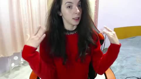 Snapshot of bellaqueen0701 chatting on 02-18-25, 03:54 bellaqueen0701 online show from 02-18-25, 03:54
