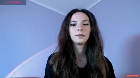 Snapshot of bellaqueen0701 chatting on 10-21-25, 05:41 bellaqueen0701 online show from 10-21-25, 05:41