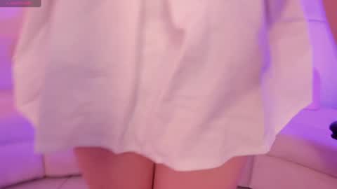 Snapshot of bellarosex1 chatting on 02-05-25, 07:07 Bella Rose online show from 02-05-25, 07:07