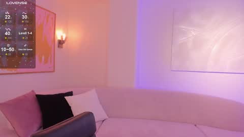 Snapshot of bellarosex1 chatting on 02-07-25, 09:58 Bella Rose online show from 02-07-25, 09:58