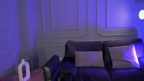 Snapshot of bellarosex1 chatting on 02-17-25, 08:41 Bella Rose online show from 02-17-25, 08:41
