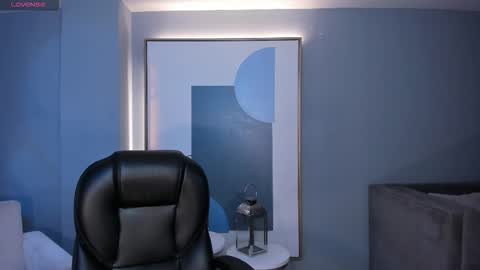 Snapshot of bellarosex1 chatting on 11-18-25, 05:01 Bella Rose online show from 11-18-25, 05:01