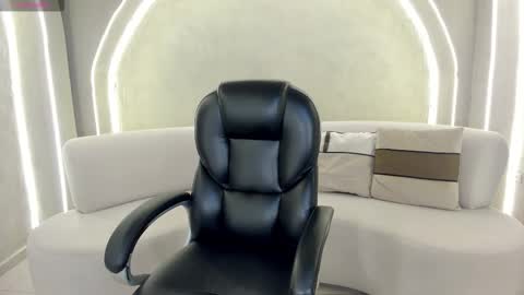 Snapshot of bellarosex1 chatting on 02-22-26, 05:40 Bella Rose online show from 02-22-26, 05:40