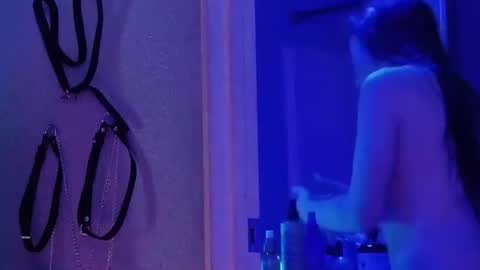 Snapshot of bellaskeykeeper chatting on 02-18-26, 05:47 Bellaskeykeeper online show from 02-18-26, 05:47