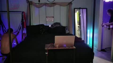 Bellaskeykeeper online show from 05-17-26, 05:49