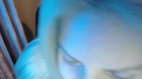 Snapshot of bellastar84 chatting on 03-04-25, 11:32 Starr40 online show from 03-04-25, 11:32