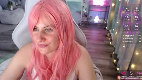 Snapshot of bellastar84 chatting on 02-20-26, 06:41 Starr40 online show from 02-20-26, 06:41