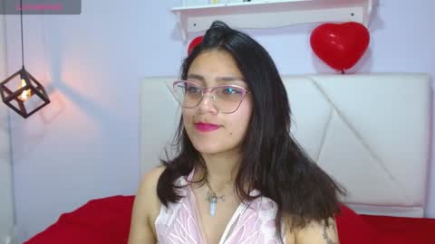 Snapshot of bellastonee1 chatting on 12-18-24, 04:09 bellastonee1 online show from 12-18-24, 04:09