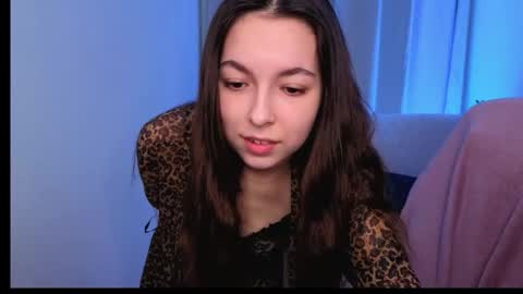 Bella online show from 04-30-26, 05:25