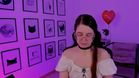 Snapshot of bellatrixllestrange chatting on 02-15-25, 05:07 Bella. Ntmu online show from 02-15-25, 05:07