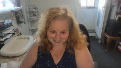 Bellavoca online show from 10-04-25, 06:17