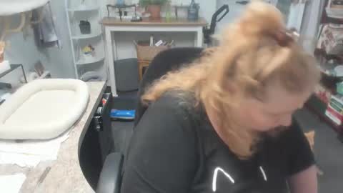 Bellavoca online show from 11-22-25, 10:31