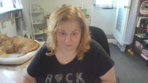 Snapshot of bellavoca chatting on 03-29-26, 01:11 Bellavoca online show from 03-29-26, 01:11