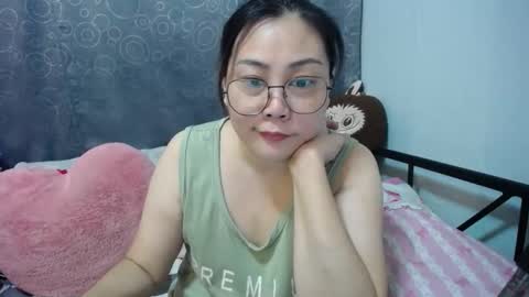 Bella online show from 10-10-25, 12:04