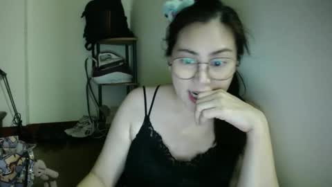 Snapshot of bellbabe chatting on 02-07-26, 06:33 Bella online show from 02-07-26, 06:33