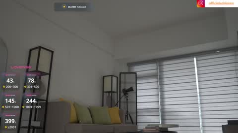 Snapshot of belle_adrienne chatting on 02-15-26, 07:51 Belle Adrienne IG online show from 02-15-26, 07:51