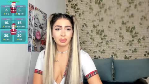 Snapshot of belle_hallle chatting on 12-15-24, 05:42 LucyJelly online show from 12-15-24, 05:42