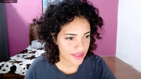 Snapshot of belle_katty000 chatting on 11-02-25, 06:32 SOFIA online show from 11-02-25, 06:32