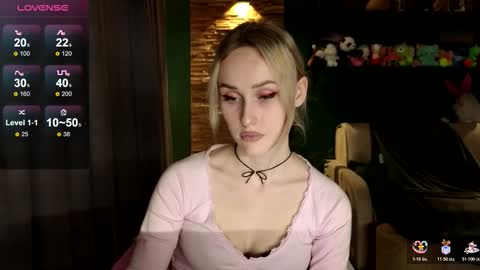 Snapshot of belle_vill chatting on 12-01-25, 09:36 Belle online show from 12-01-25, 09:36