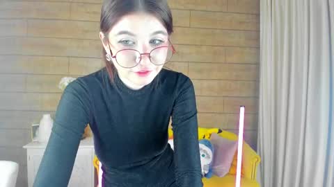 BelleBellerose online show from 02-23-25, 03:18