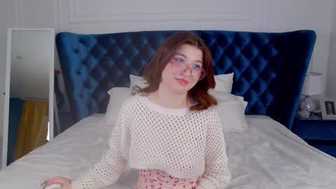 BelleBellerose online show from 02-26-25, 04:03