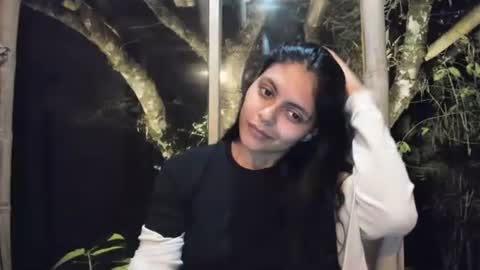 Snapshot of bellezacosmica chatting on 01-19-25, 02:25 bellezacosmica online show from 01-19-25, 02:25