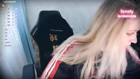 Snapshot of bellezza_ chatting on 01-13-26, 11:48 Your Annabelle Wolf online show from 01-13-26, 11:48