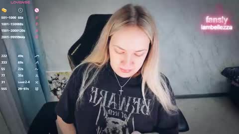 Snapshot of bellezza_ chatting on 02-13-26, 03:30 Your Annabelle Wolf online show from 02-13-26, 03:30