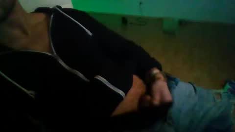 Snapshot of bello477192 chatting on 11-30-25, 01:53 bello477192 online show from 11-30-25, 01:53