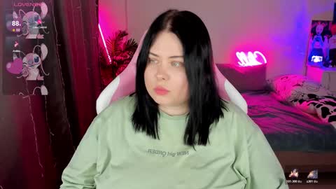 Snapshot of bellybooxo chatting on 11-19-25, 06:52 LinaBoo online show from 11-19-25, 06:52