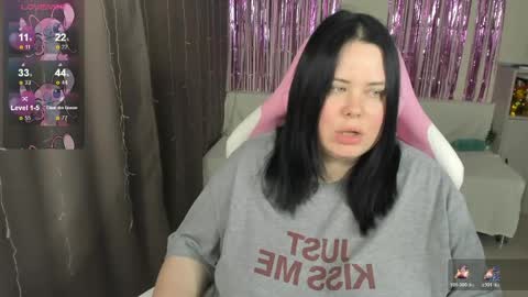 Snapshot of bellybooxo chatting on 05-13-26, 07:39 LinaBoo online show from 05-13-26, 07:39