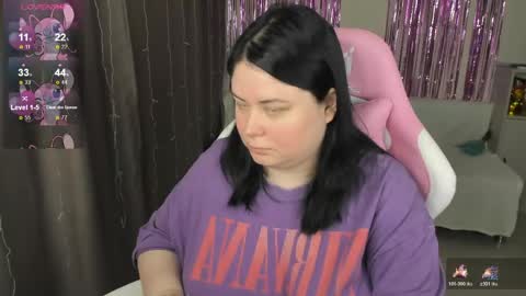 Snapshot of bellybooxo chatting on 05-14-26, 08:10 LinaBoo online show from 05-14-26, 08:10