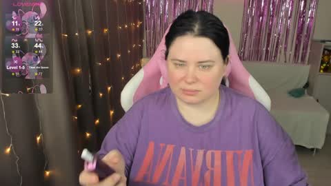 Snapshot of bellybooxo chatting on 05-15-26, 08:21 LinaBoo online show from 05-15-26, 08:21