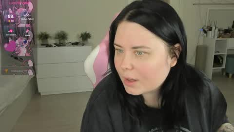 Snapshot of bellybooxo chatting on 05-23-26, 08:29 LinaBoo online show from 05-23-26, 08:29