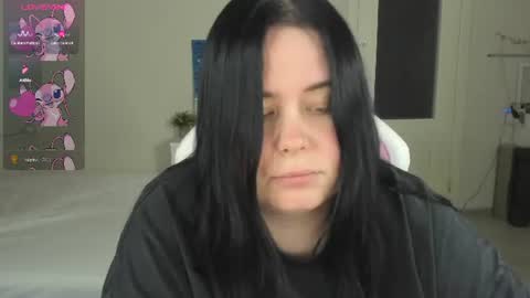 LinaBoo online show from 06-27-26, 12:22