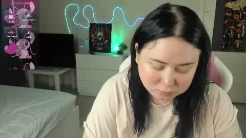 LinaBoo online show from 08-02-26, 10:57