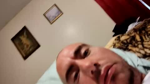 Snapshot of belowthainfluence chatting on 01-19-25, 06:21 Joey online show from 01-19-25, 06:21