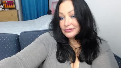 Snapshot of beluckynow chatting on 01-04-25, 10:55 beluckynow online show from 01-04-25, 10:55