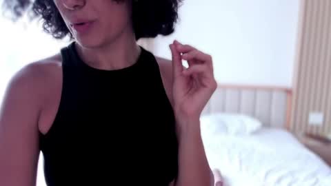 A girl from your  dreams online show from 06-08-26, 11:05
