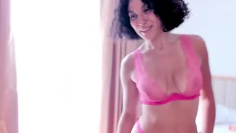 A girl from your  dreams online show from 06-11-26, 12:32
