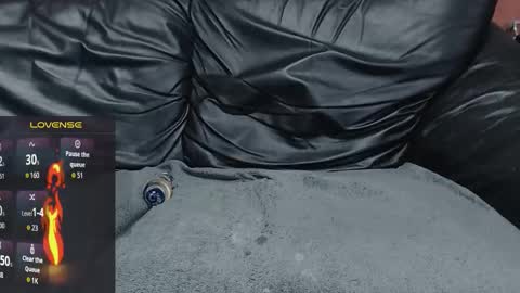 Bencrow online show from 10-17-25, 10:12