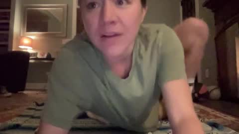 Snapshot of bendlikebecks chatting on 11-15-25, 09:50 bendlikebecks online show from 11-15-25, 09:50