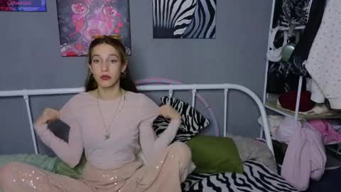 KENDALL  NATHAN online show from 05-31-26, 05:53